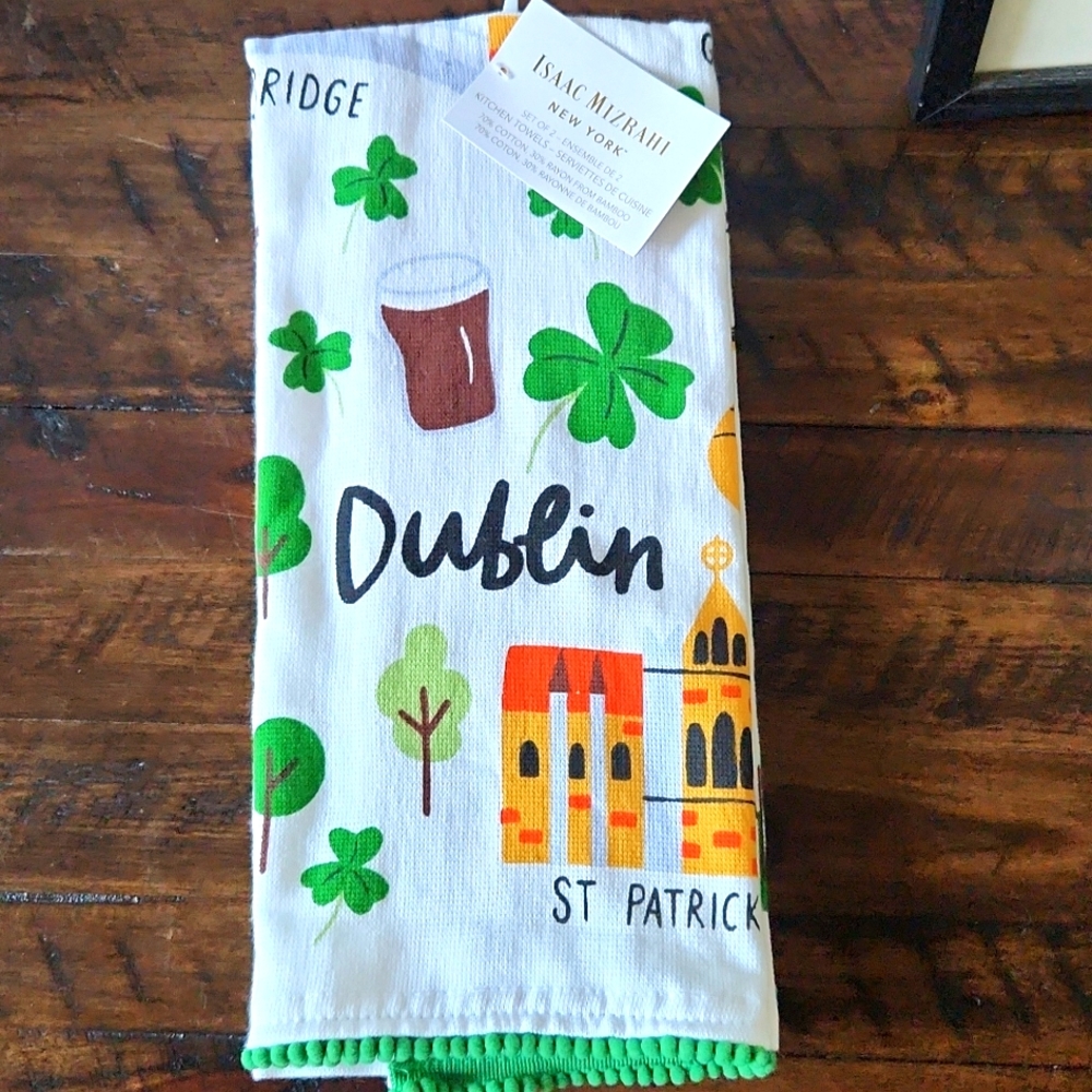 ☘️Almost St. Patrick's Day! Hang these Dublin, Ireland towels in your kitchen!🍺